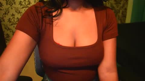 Snapshot of shanaya_indian chatting on February 16, 2025, 3:16 pm shanaya indian online show from February 16, 2025, 3:16 pm