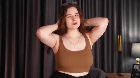 Maya3 online show from October 24, 2025, 11:28 am