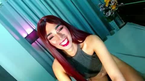 Snapshot of shane_hugexx chatting on December 17, 2024, 5:51 am MISS SHANE online show from December 17, 2024, 5:51 am