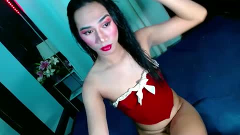 Snapshot of shane_hugexx chatting on January 16, 2025, 9:27 am MISS SHANE online show from January 16, 2025, 9:27 am