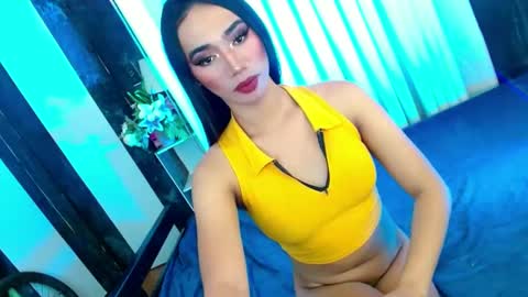 Snapshot of shane_hugexx chatting on February 17, 2025, 8:36 pm MISS SHANE online show from February 17, 2025, 8:36 pm