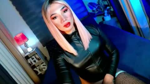 MISS SHANE online show from October 7, 2025, 6:38 pm