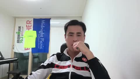 Snapshot of shanegim chatting on February 19, 2025, 12:33 pm shanegim online show from February 19, 2025, 12:33 pm