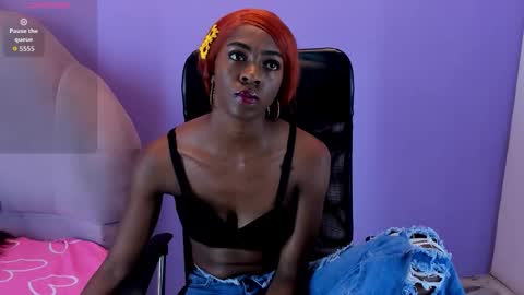 S H A N E L L E   online show from October 8, 2025, 12:36 pm