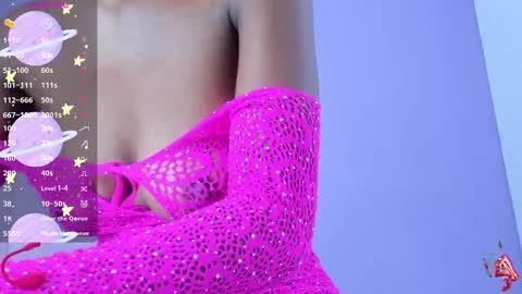 S H A N E L L E   online show from November 5, 2025, 2:06 pm