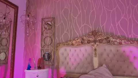 Snapshot of shanelle__ chatting on June 27, 2026, 4:50 am S H A N E L L E online show from June 27, 2026, 4:50 am