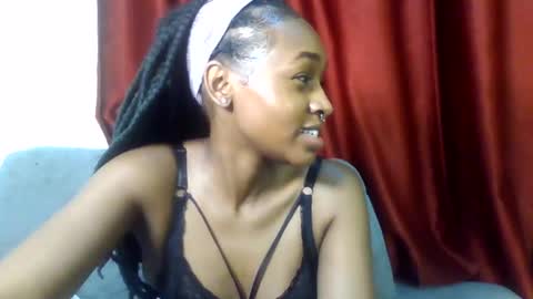 shania_sleigh online show from April 4, 2026, 2:14 pm