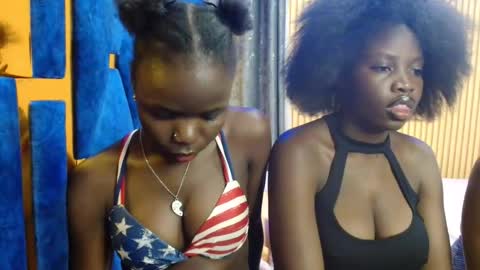 Snapshot of shaniz_shallet chatting on December 5, 2025, 4:14 pm Shaniz online show from December 5, 2025, 4:14 pm