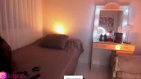 Shannol online show from April 8, 2026, 1:27 am