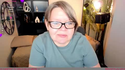 Snapshot of shannonshine chatting on May 16, 2026, 6:43 am Shannon online show from May 16, 2026, 6:43 am