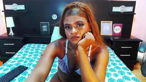 shannysweett online show from April 26, 2026, 1:25 am