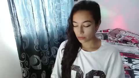 shantal_d03 online show from November 6, 2025, 6:20 pm