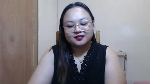Snapshot of shantal_romance8 chatting on April 29, 2026, 6:50 am shantal_romance8 online show from April 29, 2026, 6:50 am