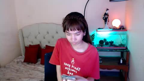 SHANTA FOX  s online show from February 8, 2025, 12:06 pm