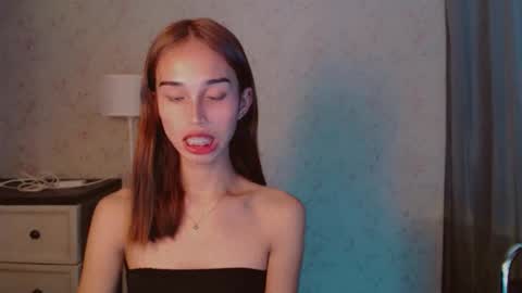 shantallfuckdoll online show from May 20, 2026, 8:42 am