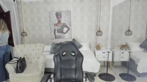 Snapshot of shantalll__ chatting on February 12, 2026, 11:27 am Shantal online show from February 12, 2026, 11:27 am