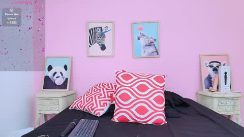  Shantall online show from January 8, 2025, 11:09 pm