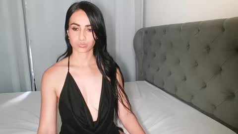 Snapshot of shantalxxx67 chatting on March 3, 2025, 8:32 pm shantal online show from March 3, 2025, 8:32 pm