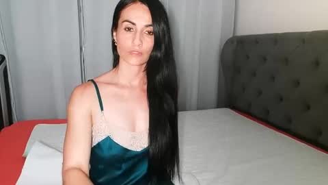 Snapshot of shantalxxx67 chatting on March 12, 2025, 11:22 pm shantal online show from March 12, 2025, 11:22 pm