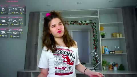 Snapshot of shapasser chatting on November 19, 2025, 1:16 am Ivy online show from November 19, 2025, 1:16 am