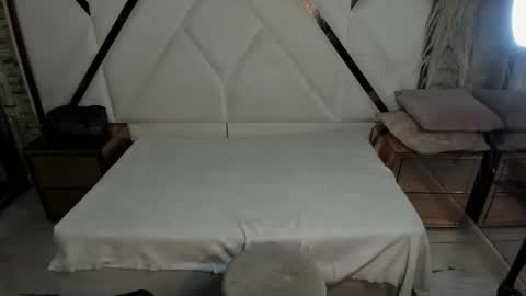 Snapshot of shara_oz chatting on February 14, 2026, 3:14 am Shara Oz online show from February 14, 2026, 3:14 am