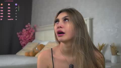 Ellysa and Mila online show from February 15, 2026, 11:30 am