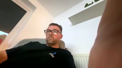 Sharksboy online show from March 5, 2026, 6:04 pm