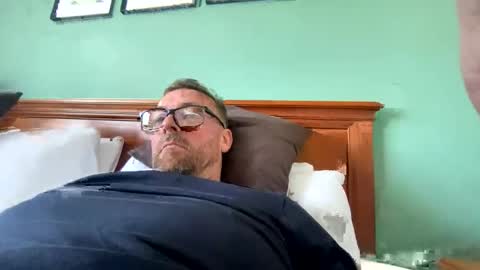 Sharksboy online show from April 21, 2026, 2:12 pm