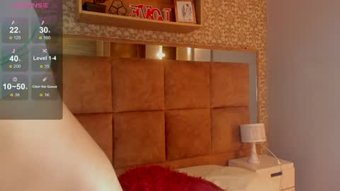  SHARLOTTE   online show from April 6, 2026, 12:06 pm