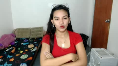 Snapshot of sharminex chatting on June 17, 2026, 12:40 pm sharminex online show from June 17, 2026, 12:40 pm