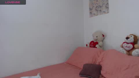 paola online show from February 26, 2025, 3:08 pm