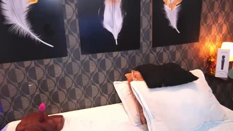 Snapshot of sharomross chatting on February 25, 2026, 7:01 pm Sharom online show from February 25, 2026, 7:01 pm