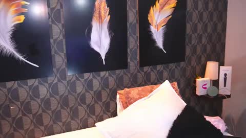 Snapshot of sharomross chatting on March 3, 2026, 7:09 pm Sharom online show from March 3, 2026, 7:09 pm