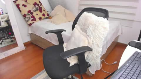 Sharon online show from January 15, 2025, 4:32 pm