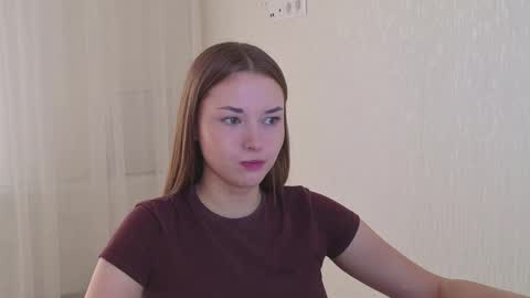 Miroslava online show from November 3, 2025, 4:03 am