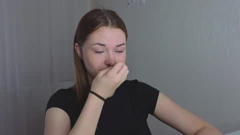 Miroslava online show from November 9, 2025, 5:06 am