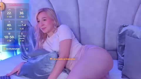 Snapshot of shatall_rouge chatting on March 11, 2025, 5:57 pm Shantall online show from March 11, 2025, 5:57 pm