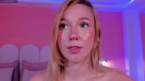 Snapshot of shatall_rouge chatting on May 30, 2026, 2:58 pm Shantall online show from May 30, 2026, 2:58 pm