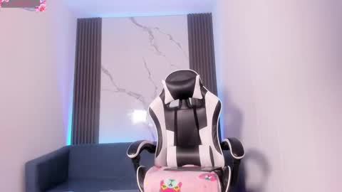 Lady Shauna online show from October 20, 2025, 6:14 am