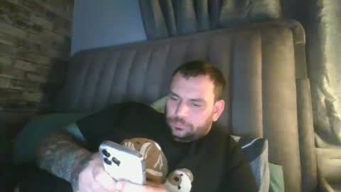 Snapshot of shaunpuk chatting on February 9, 2025, 6:58 pm Shaun1234 online show from February 9, 2025, 6:58 pm