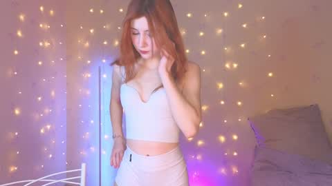 Snapshot of shawty_girl_ chatting on December 17, 2024, 4:53 pm Sonya online show from December 17, 2024, 4:53 pm
