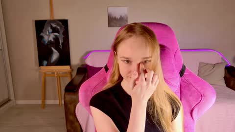 Shawty Mia online show from November 8, 2025, 2:17 pm