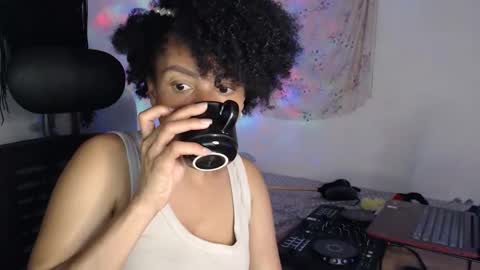 Shayna online show from February 19, 2026, 2:29 am