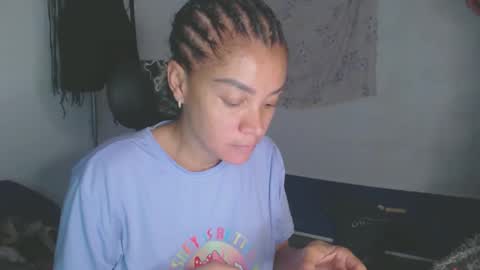 Shayna online show from April 8, 2026, 11:27 pm