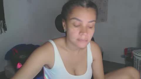 Shayna online show from June 6, 2026, 2:49 am