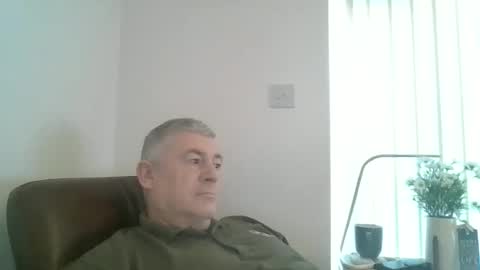 Snapshot of she52 chatting on December 23, 2024, 8:22 am she52 online show from December 23, 2024, 8:22 am