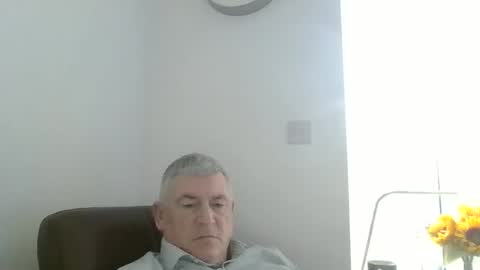 Snapshot of she52 chatting on February 24, 2025, 5:09 pm she52 online show from February 24, 2025, 5:09 pm