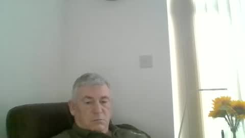 Snapshot of she52 chatting on March 6, 2025, 5:33 pm she52 online show from March 6, 2025, 5:33 pm