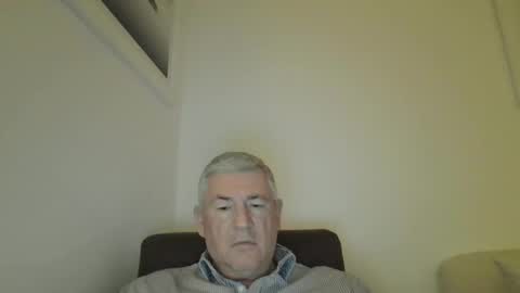 Snapshot of she52 chatting on November 11, 2025, 4:40 pm she52 online show from November 11, 2025, 4:40 pm