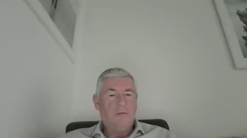 she52 online show from November 27, 2025, 3:03 pm